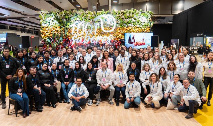 128818-IMG La consejera, con la representación regional en Madrid Fusión /CARM.